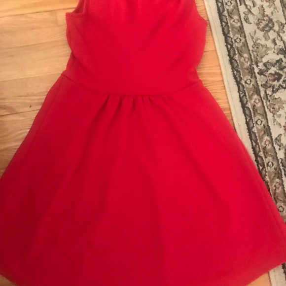 Red strechy dress size Xs but fits M as new - Picture 2 of 5